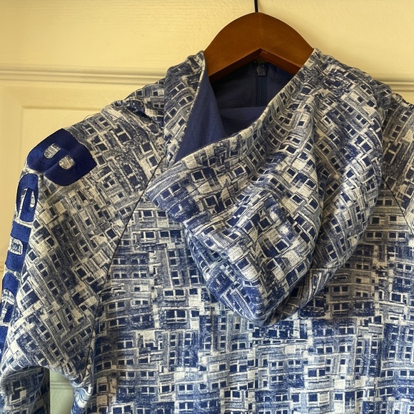 Bench Sweater Hoodie (2010 vintage) - Picture 10 of 11